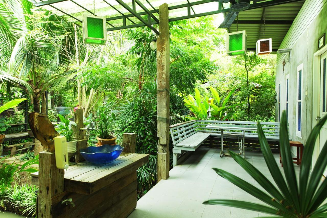 Hatthatara Resort Samut Songkhram Exterior photo